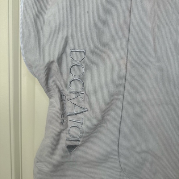 Doc A Tot cover - Picture 4 of 8